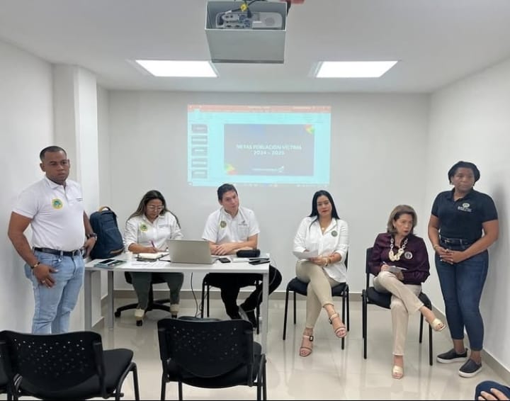 LA PERSONERIA EN REUNION CON EL COMITE DE VIVIENDA